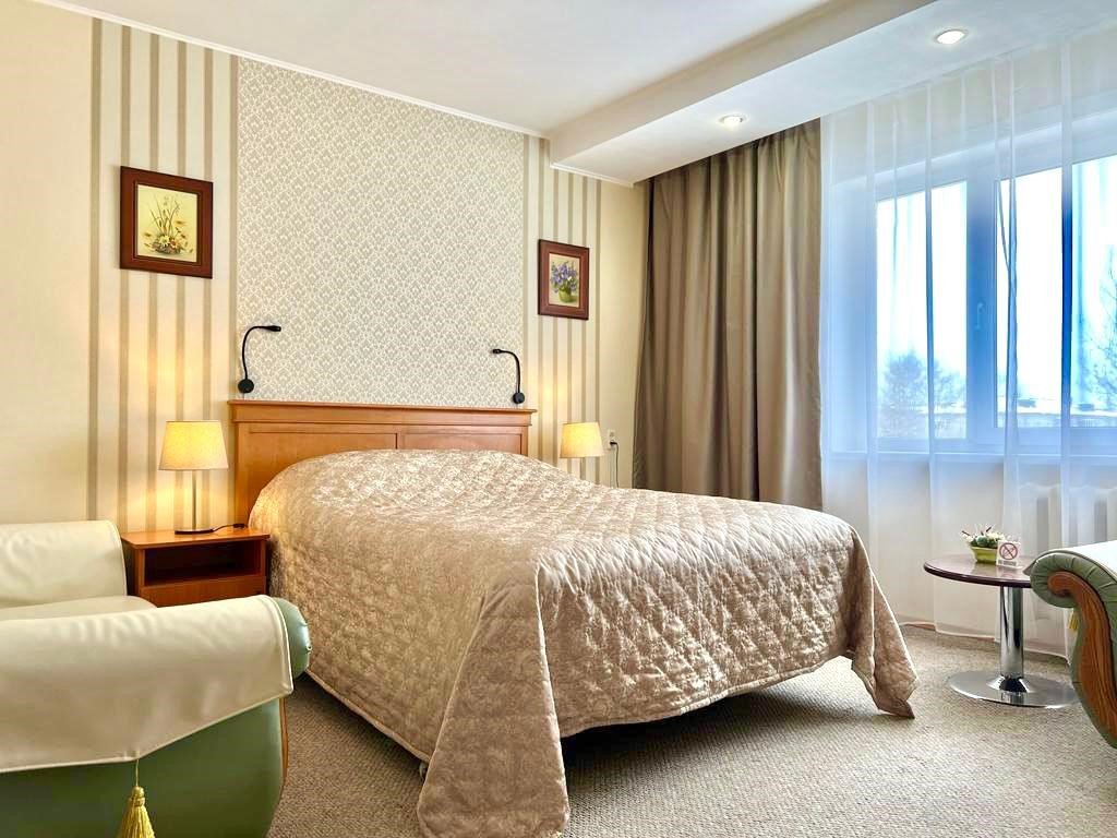 Двухместный номер Premium с балконом Апарт-Отель Наталя