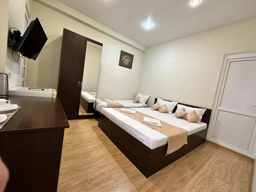 Standard Triple room with balcony and with view Guest house Paradise