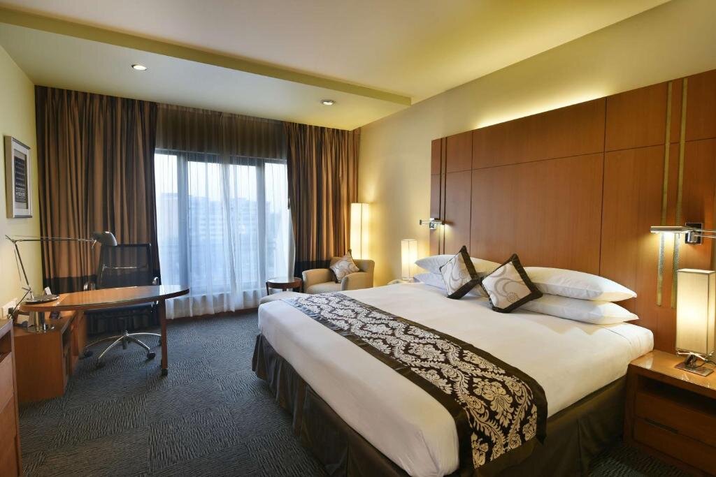 Deluxe room with view Radisson Blu Dhaka Water Garden