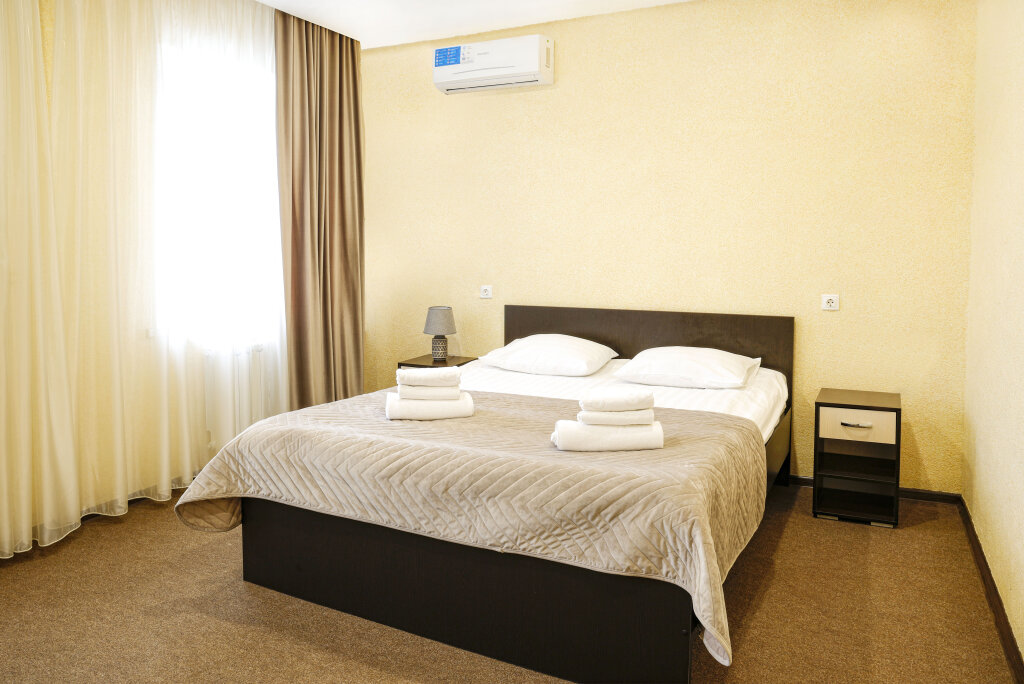 Standard Single room with city view SoleMio Hotel