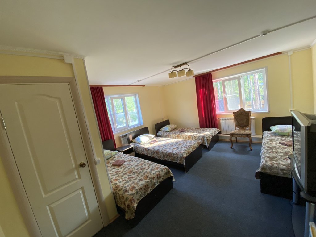 Standard Quadruple room Goryachinsk Guest House