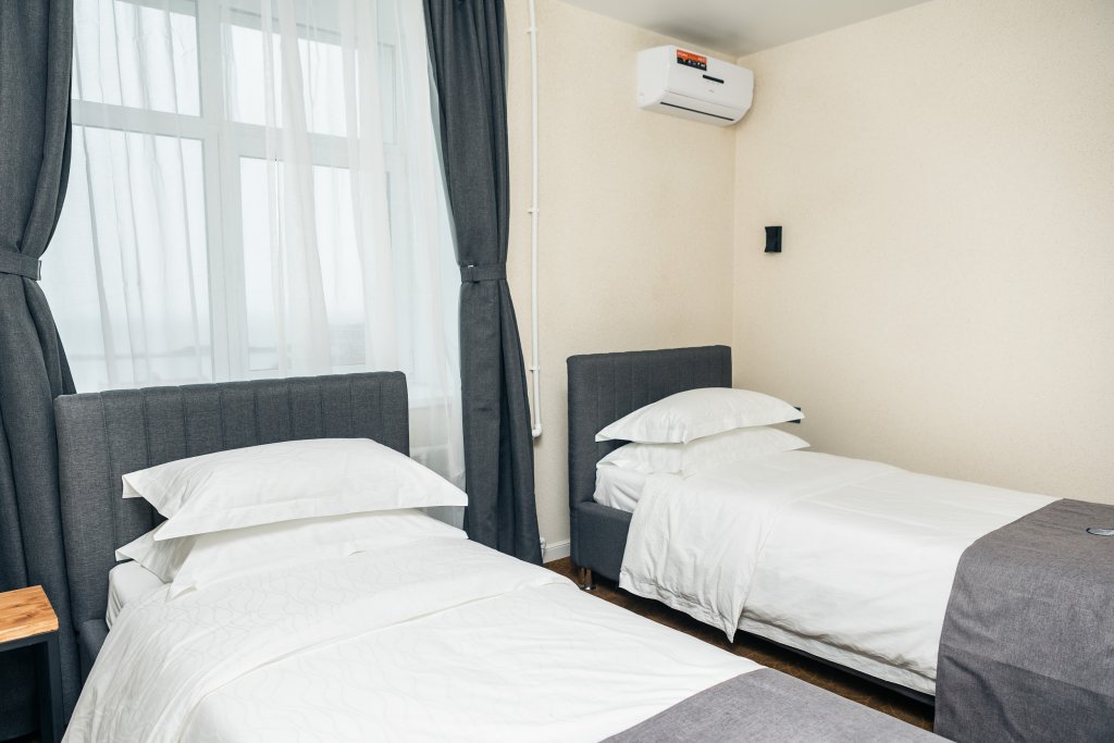 Standard Vierer Zimmer mit Blick Port May Hotel