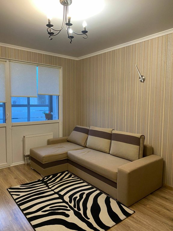 Confort appartement 1 chambre avec balcon et Vue sur le parc Solnechniy Apart-hotel