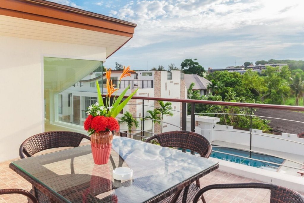 Suite junior séxtuple con balcón Genesis Villa