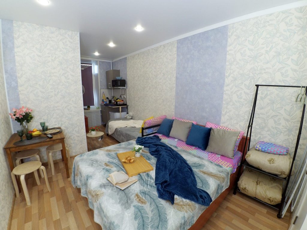 Standard Zimmer Tat House na ulice Nursultana Nazarbaeva v centre goroda u stancii metro Apartments