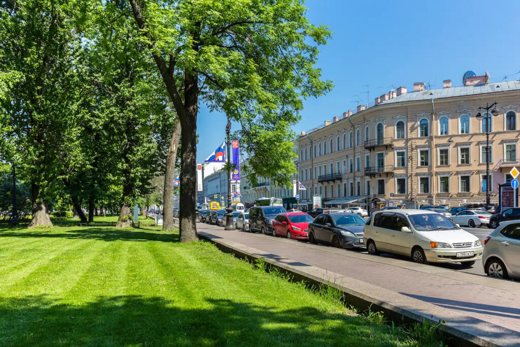 В самом центре. Адмиралтейский проспект 10. Санкт-Петербург фото улиц.