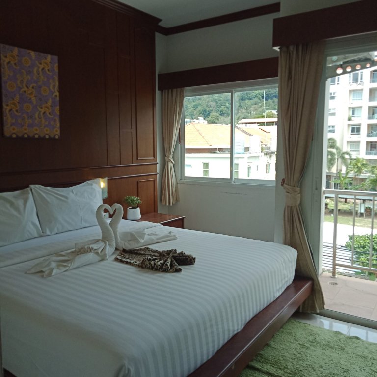Standard Doppel Zimmer mit Balkon New Forest Patong