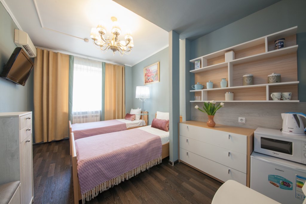 Standard Family room with city view Kvartirov`-Vzletka Mini-Hotel