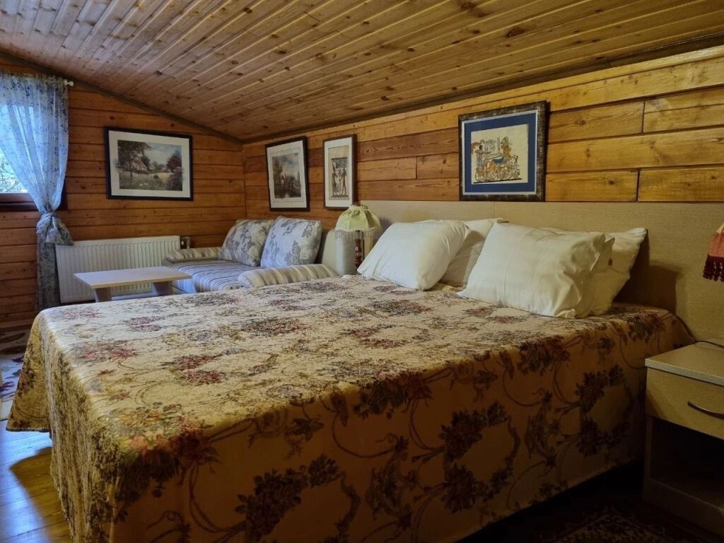 Deluxe Triple room with mountain view АРТ Ковчег Гостевой дом