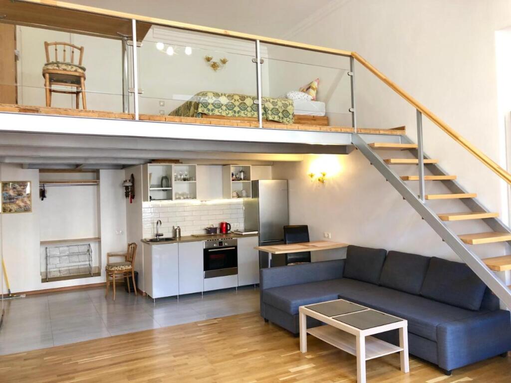 Гостевой дом Loft Comfort At Hermitage (8 отзывов) в Санкт-Петербург,  Россия. Забронировать Гостевой дом Loft Comfort At Hermitage, улица Большая  Морская, д. 7