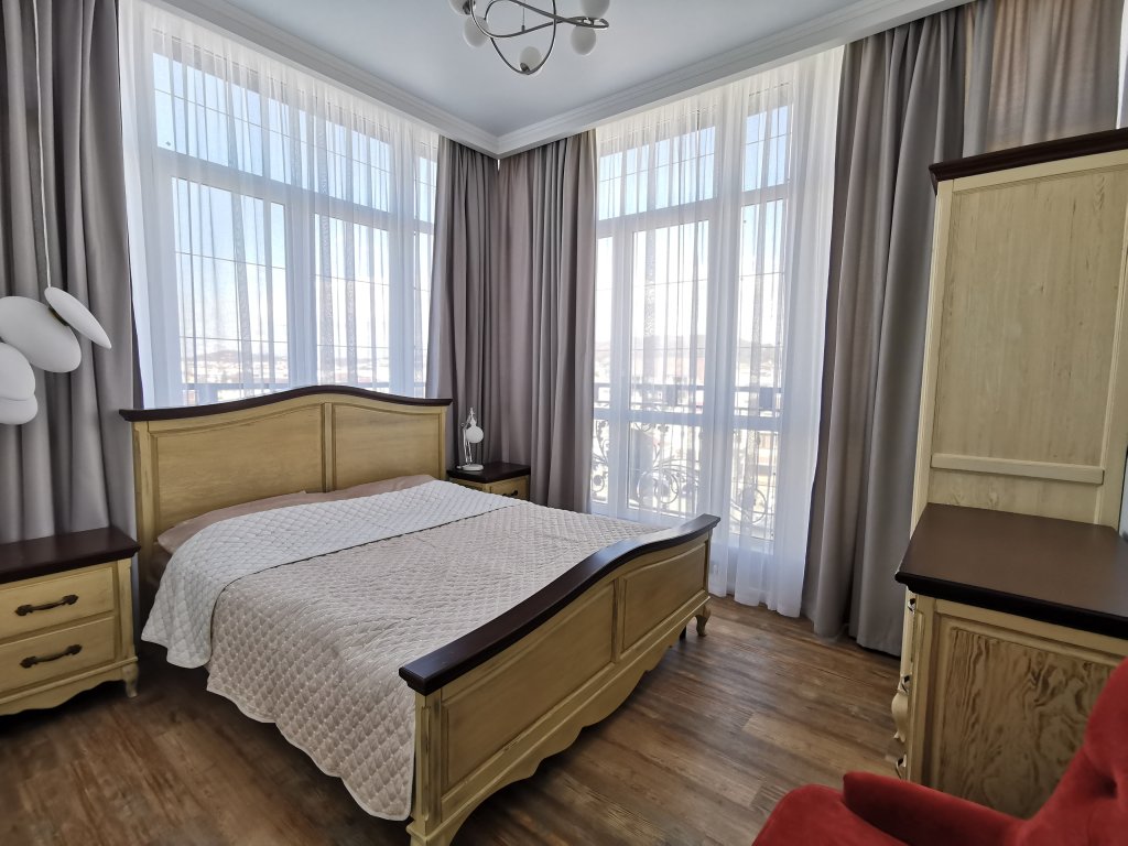 Погода в сириусе адлер на 14. Moor Apartments Сириус. Апартаменты арт Лайт Сити Адлер.