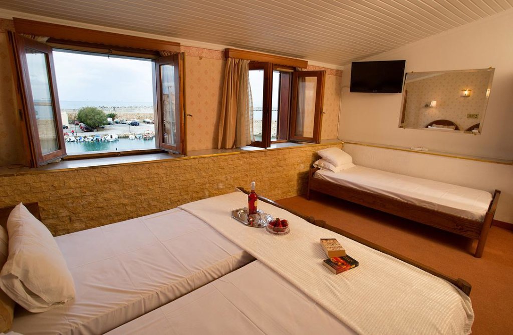 Habitación triple Estándar con vista al mar Faros Beach Hotel