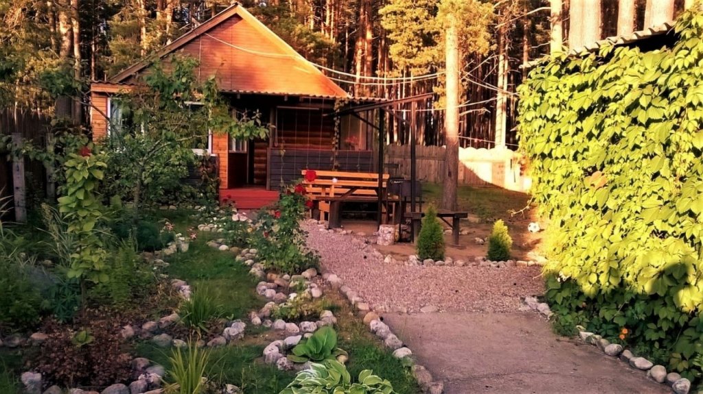 Cabaña familiar con vista Na beregu ozera Volgo-Seliger Guest house