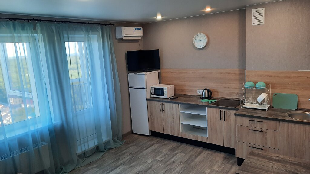Appartamento singolo 1 camera da letto con balcone Uyutnaya Studiya Flat