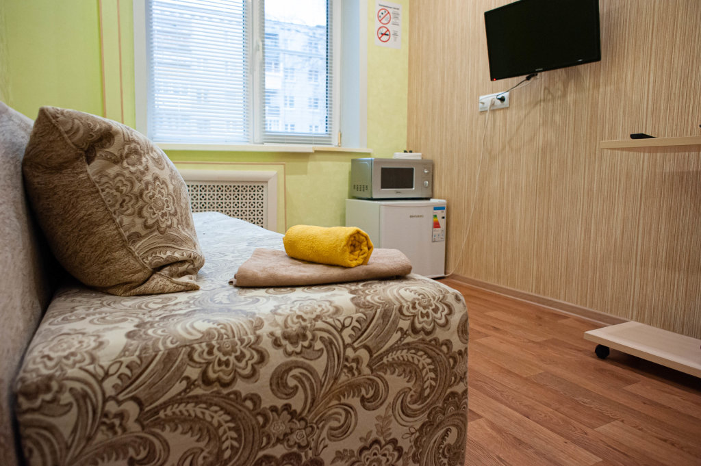 Standard simple chambre Apartments "Studio" (living space on Kommunisticheskaya Street)