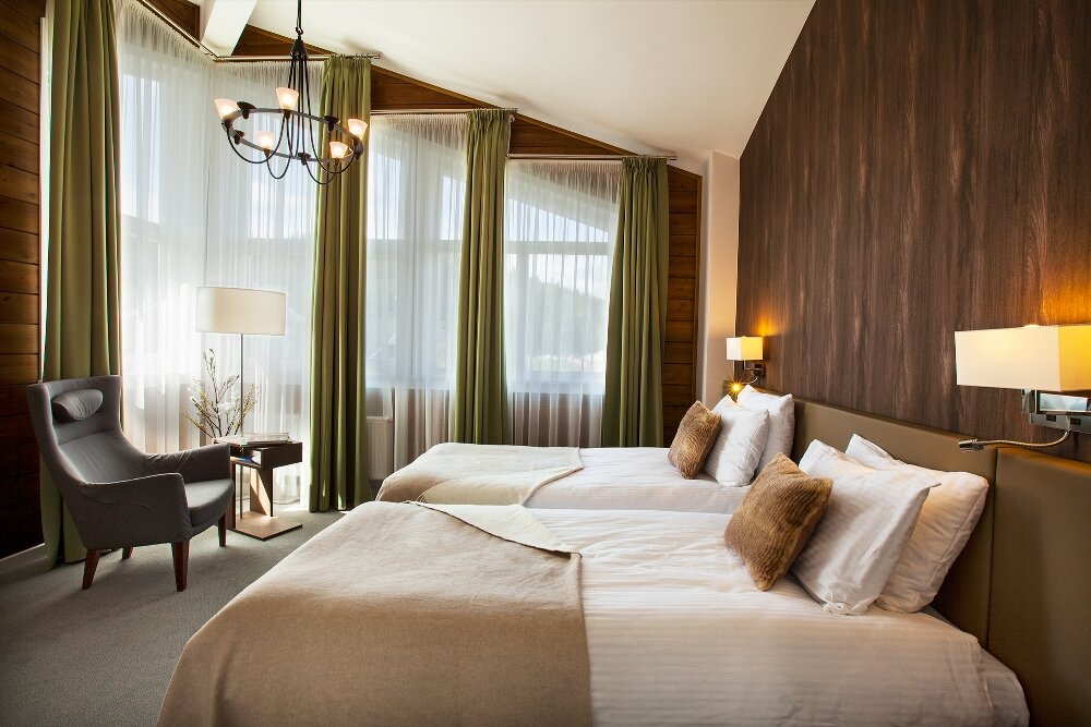Коттедж двухэтажный с 3 спальнями с видом на озеро Парк-отель "Дача Винтера"