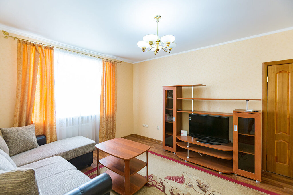 Appartement V Tsentre po Boyevoy 36/1 Apartments