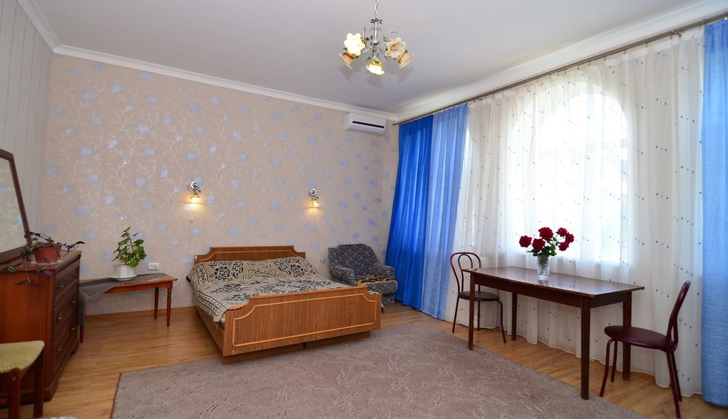 Apartamento Lastochka Guest House