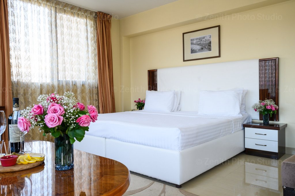 Double Junior Suite with balcony and with city view Royal Plaza Hotel Yerevan