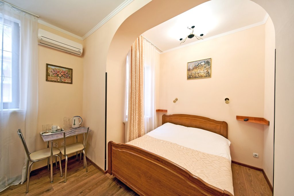 Standard Double room with courtyard view Villa Bagration