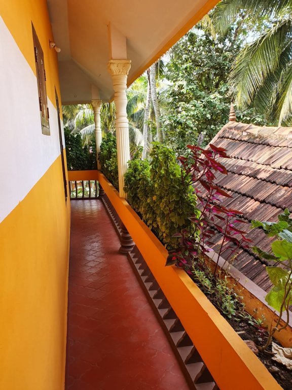 Двухместный номер Standard с балконом и с красивым видом из окна База отдыха Anitha Suresh