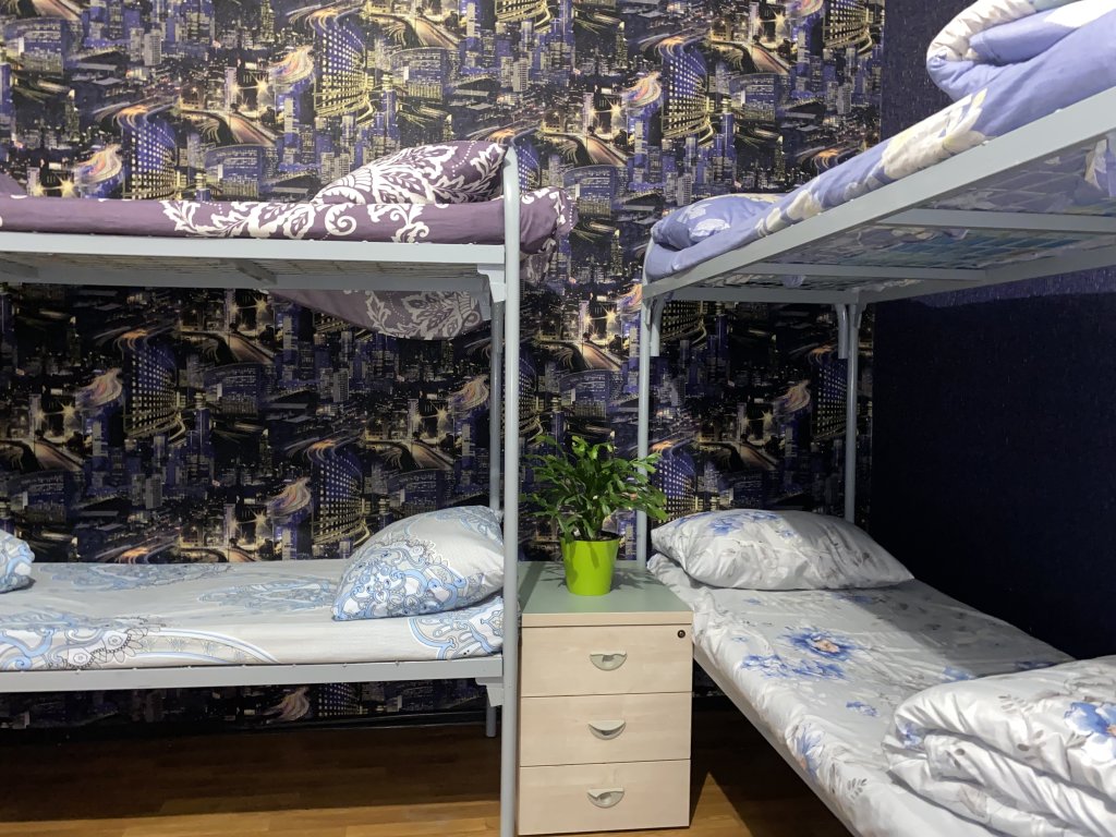 Cama en dormitorio compartido Hensi Hostel