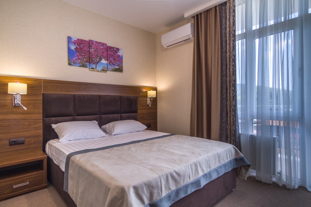 2 Bedrooms Comfort Suite with balcony and beachfront Отель SANREMO