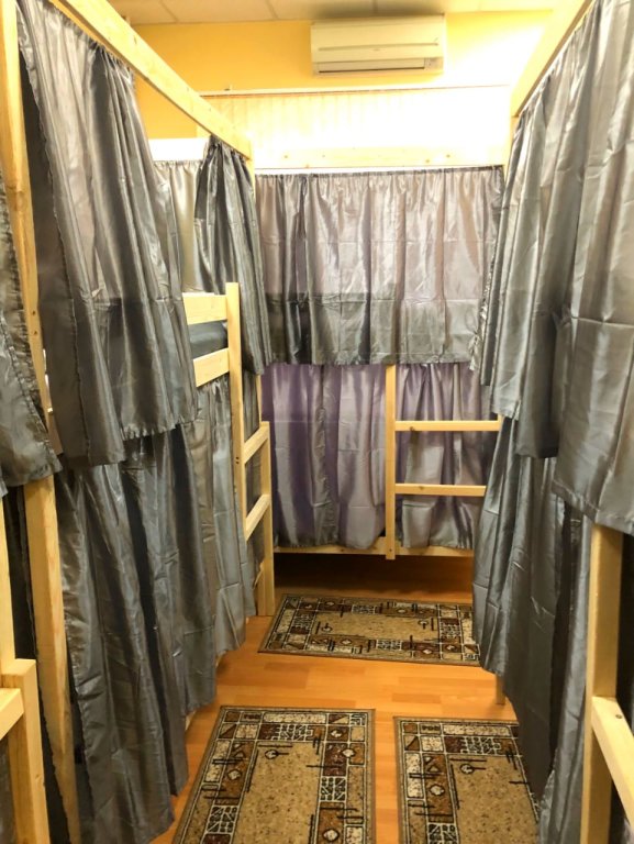 Cama en dormitorio compartido Hostel Maximoff