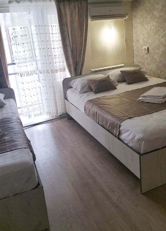 Komfort Zimmer Angelina ot Travel Hotels Anturazh Guest house