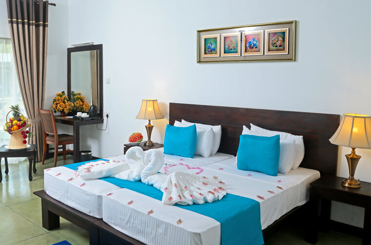 Двухместный номер Standard beachfront Курортный Отель Coco Royal Beach Resort