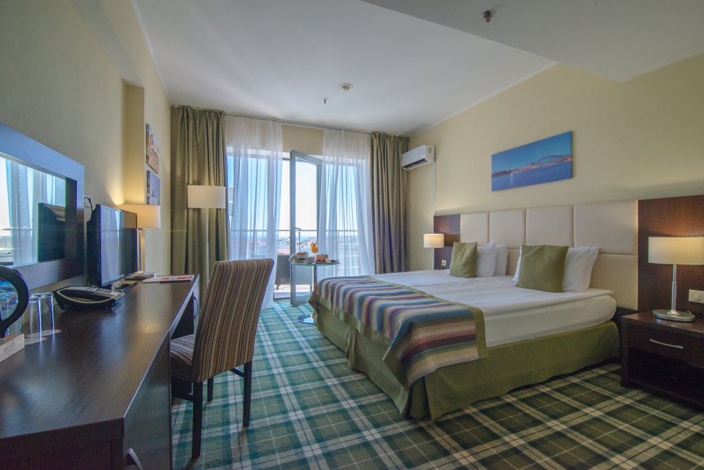 Komfort Doppel Zimmer mit Balkon Bridge Resort