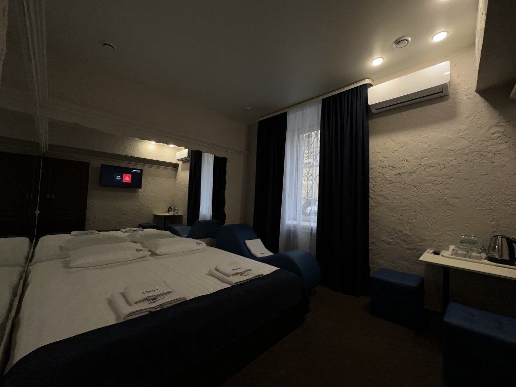 Superior with Jacuzzi Double room Gipnoz Lefortovo Hotel