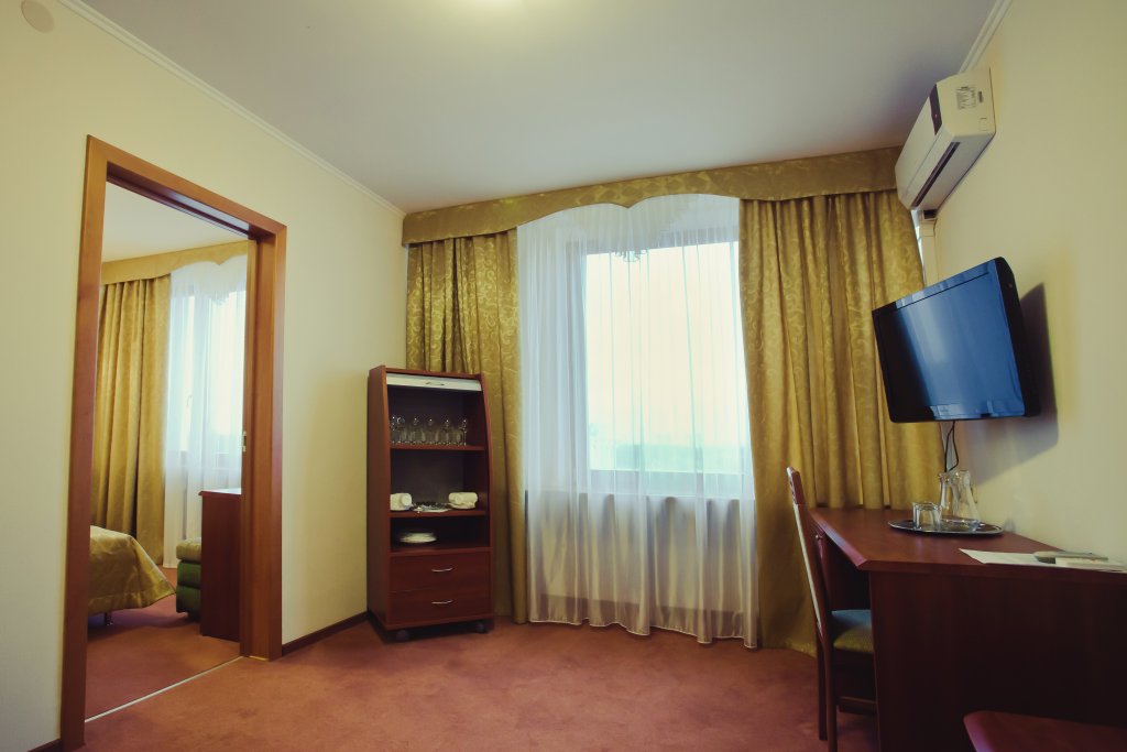 Comfort + doppia 2 camere Tourist Hotel