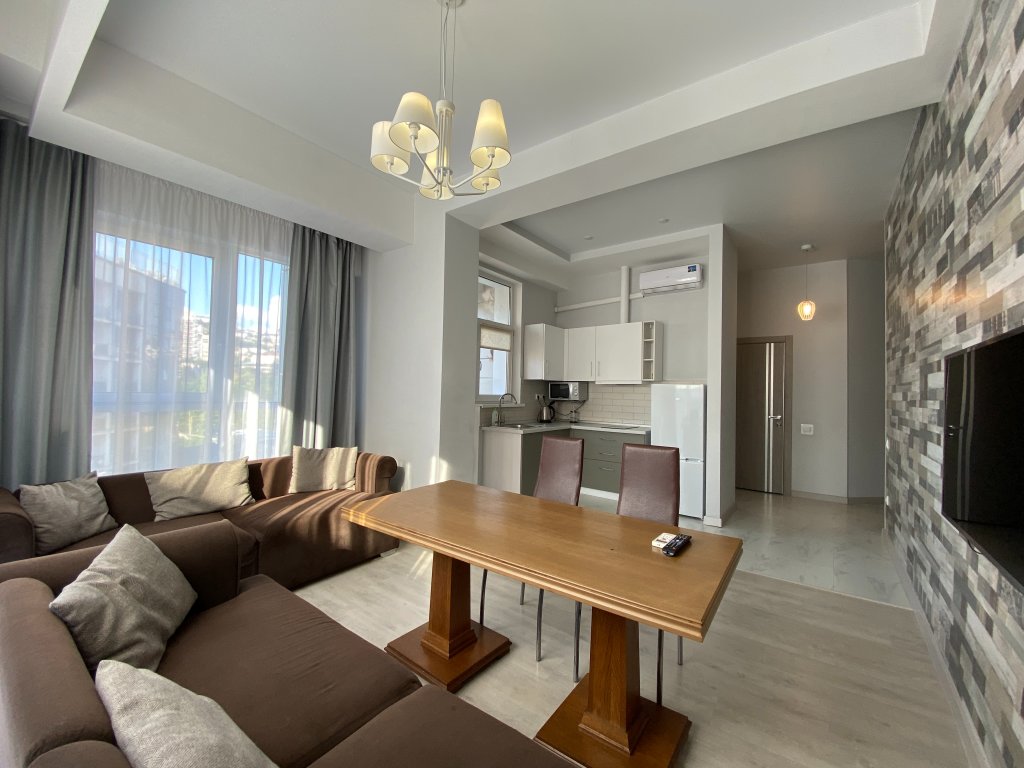 Confort quadruple chambre avec balcon Zhk Poseydon (trustcontrol) Apartaments