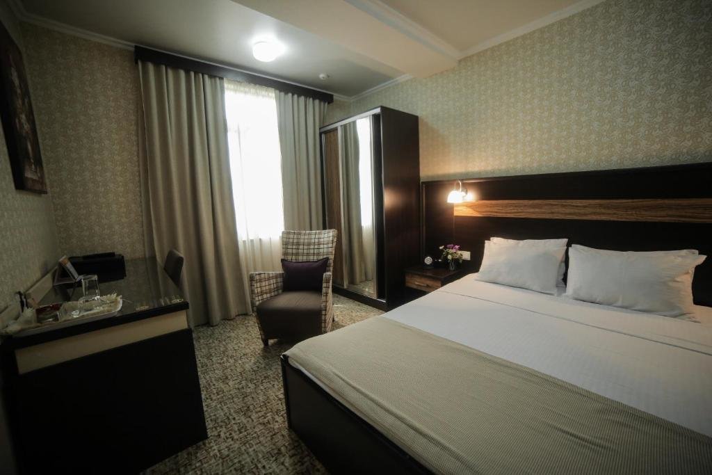 Standard with Fitness Access Double room Onyx Hotel