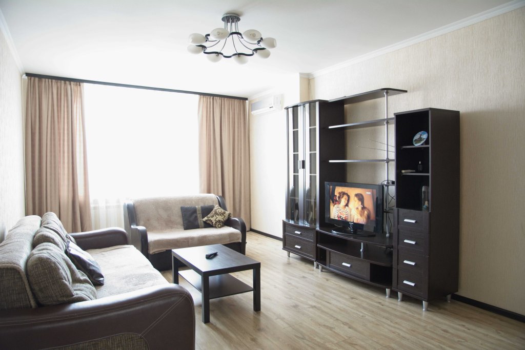 Superior Apartment mit Balkon Na Prospekte Lenina 112b Apartments
