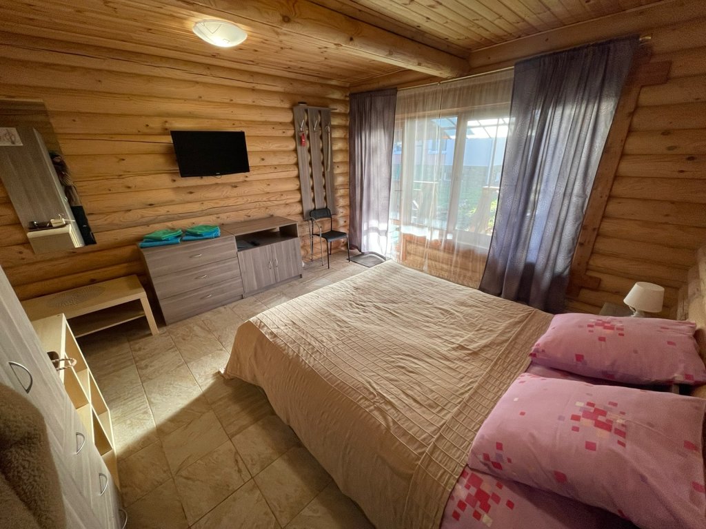 Standard Doppel Zimmer mit Balkon und mit Blick Krasnaya Polyana Hostel