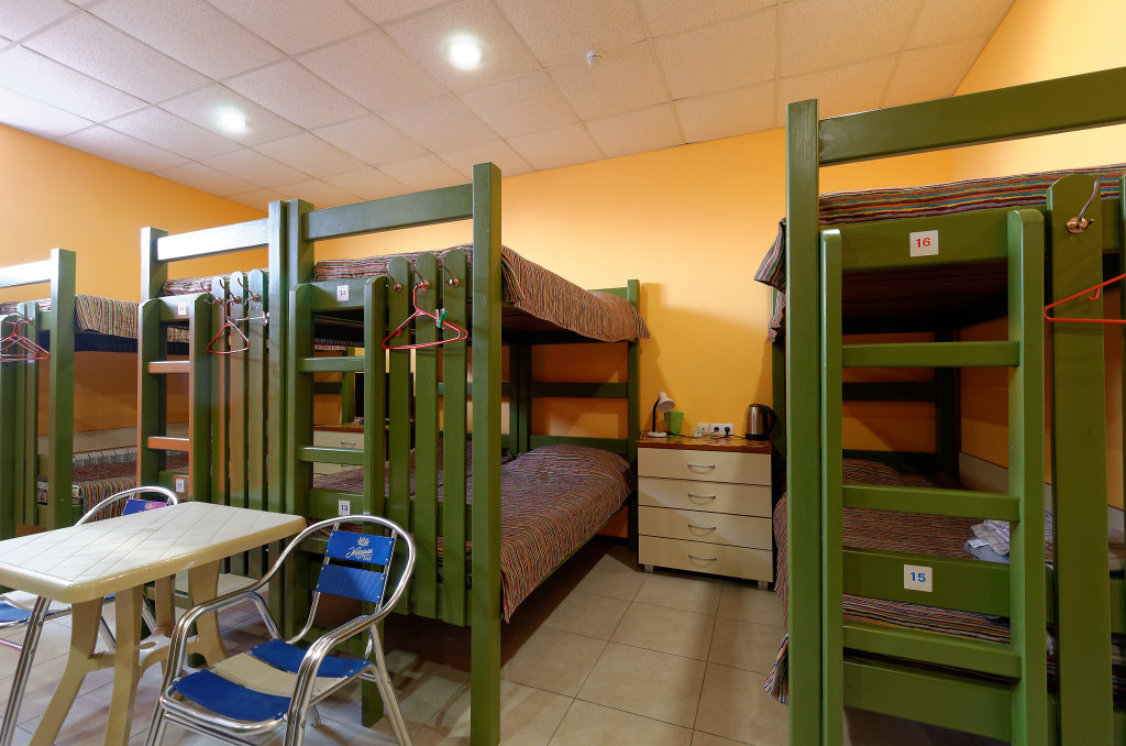Bed in Dorm (male dorm) Hostel na Lenina