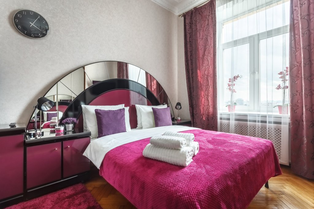 Апартаменты Представительские с 3 комнатами с видом на город Сталинские высотки Кудринская