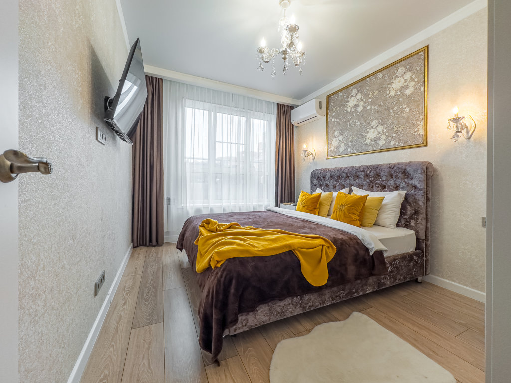 Standard Apartment 2 Schlafzimmer mit Balkon und mit Blick Zhk Romanov Apartments