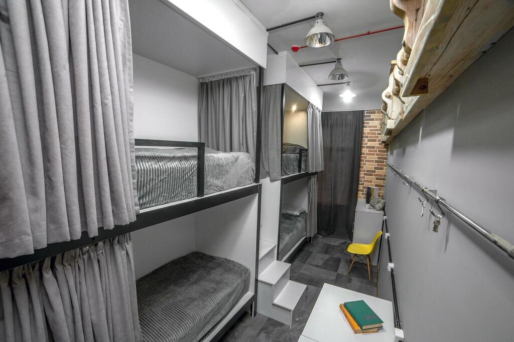Кровать в общем номере LOFT Hostel