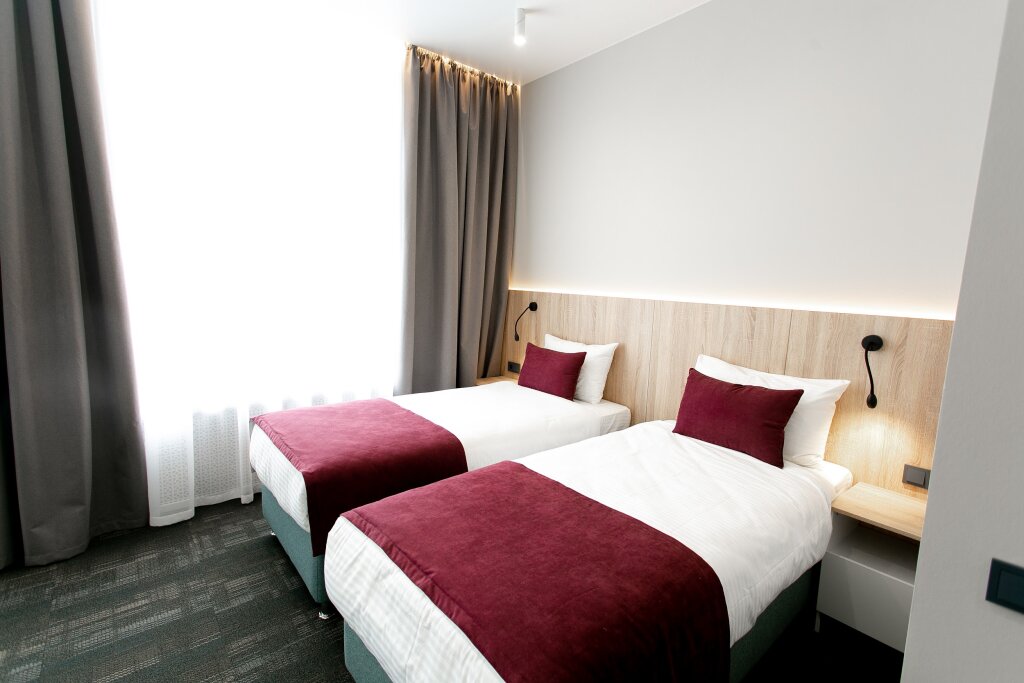 Comfort Double room with city view Petra Hotel