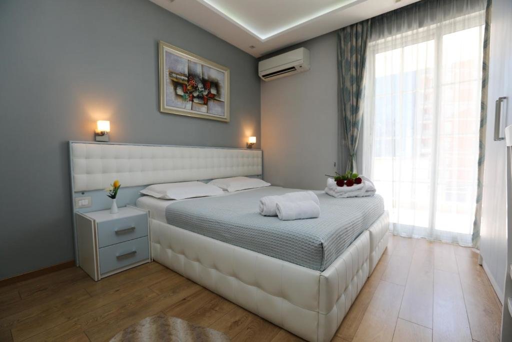 Komfort Doppel Zimmer mit Balkon Hotel Vila Verde City Center