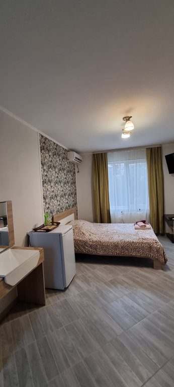 Standard Triple room with balcony and with view Gostevoy Dom Yekaterina Guest House