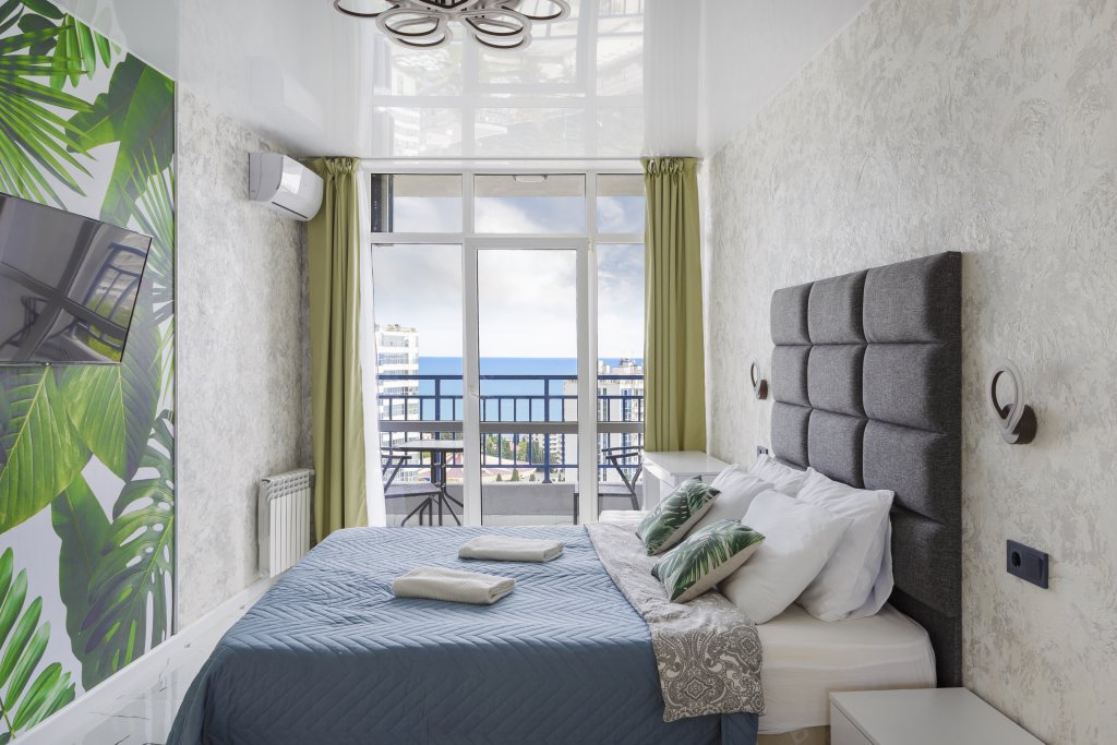 Апартаменты Premium с балконом и с видом на море Мандарин