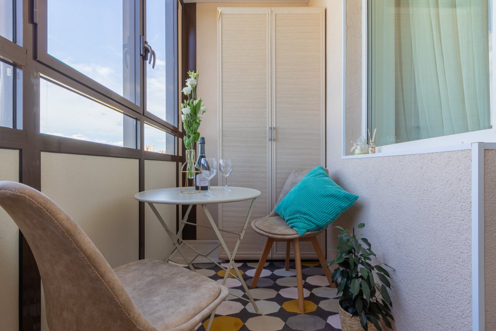 Apartamento familiar con balcón y con vista Welcome-Studiya Na Politehnicheskoj Apartments
