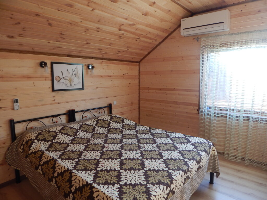 Hütte mit Balkon Semejnyij Dvorik Guest House