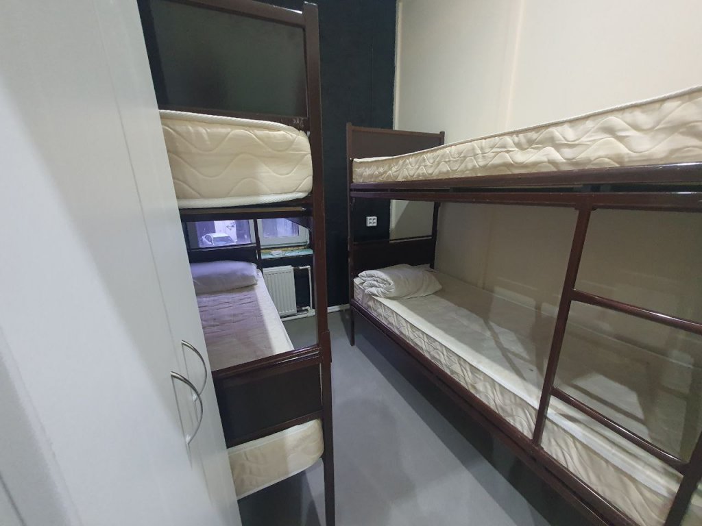 Cama en dormitorio compartido (dormitorio compartido masculino) Kazan Hostel