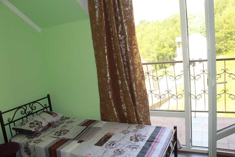 Standard Double room with balcony and with view Lyubimyij Guest House