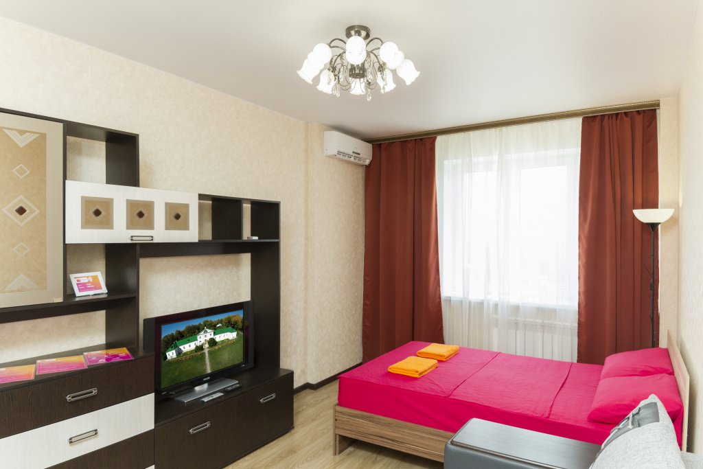 Apartment mit Balkon Na prospekte Lenina 124/2 Apartments